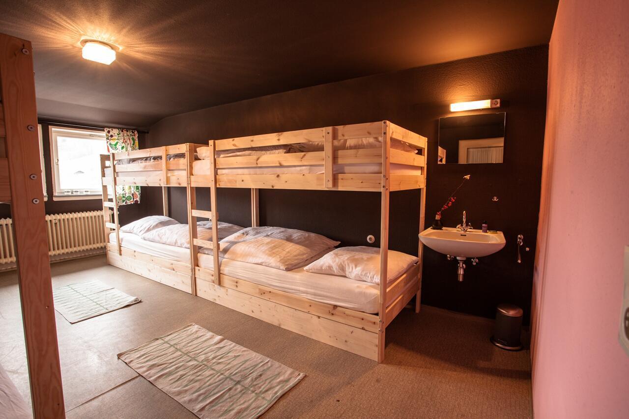Der Gaukler Hostel Оберштауфен Экстерьер фото